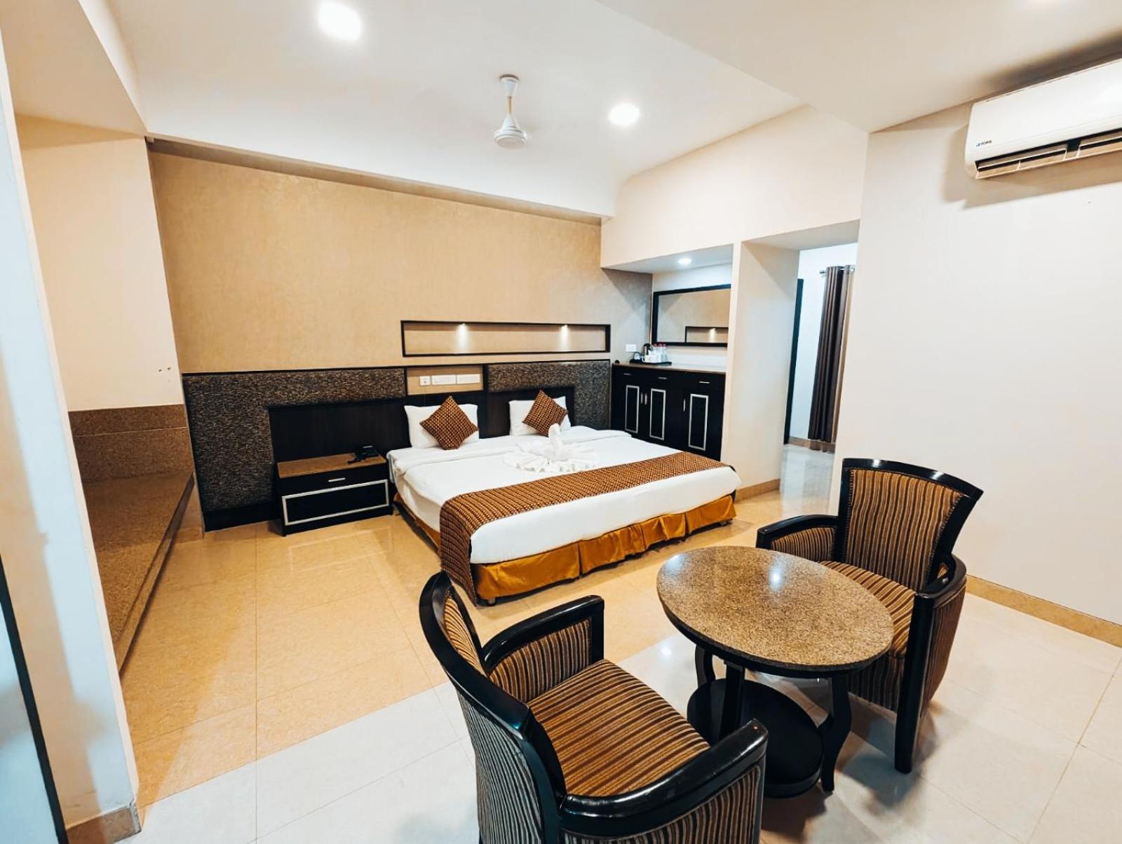 Kelambākkam Hotel Southern Residency מראה חיצוני תמונה