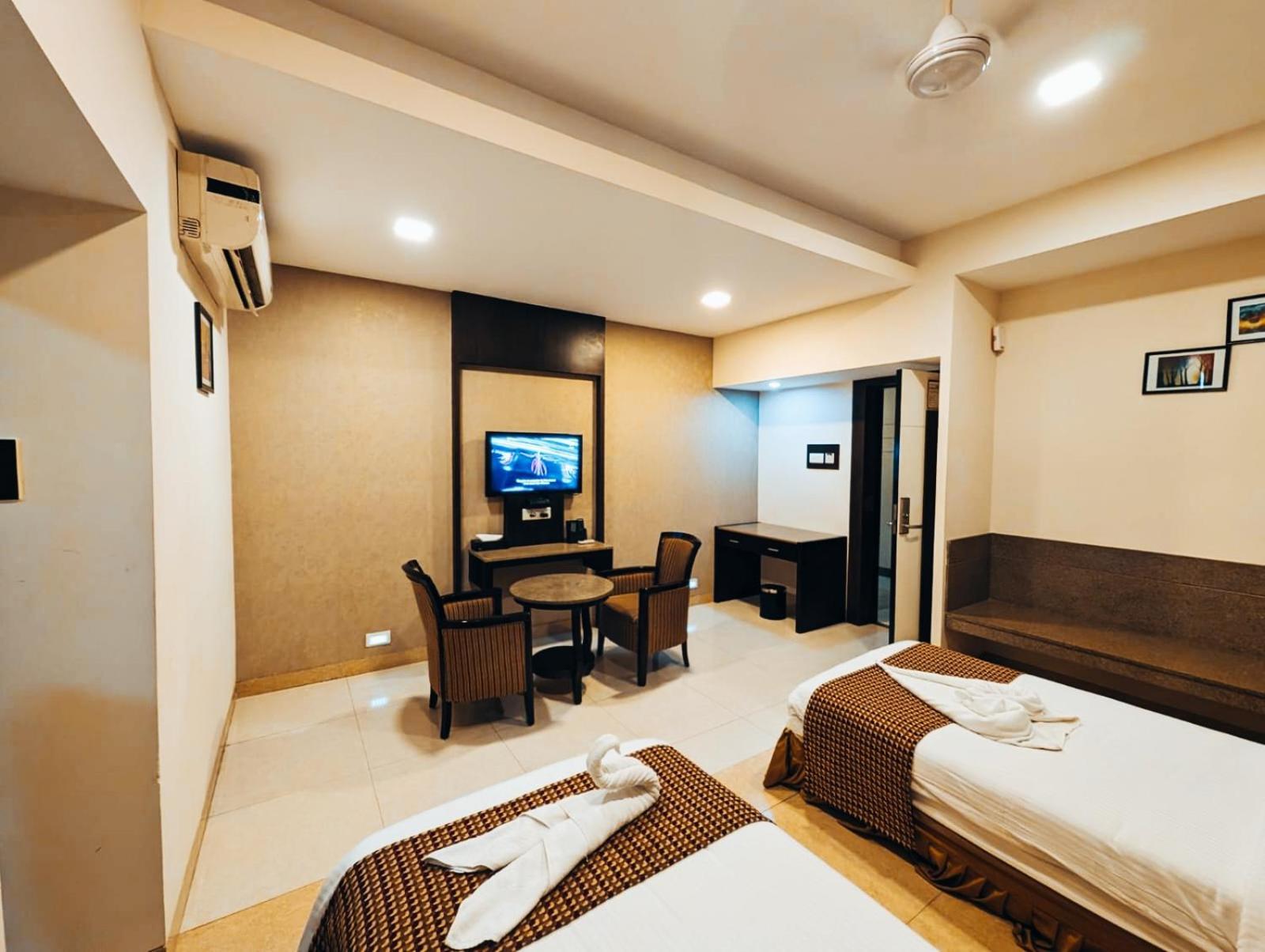 Kelambākkam Hotel Southern Residency מראה חיצוני תמונה