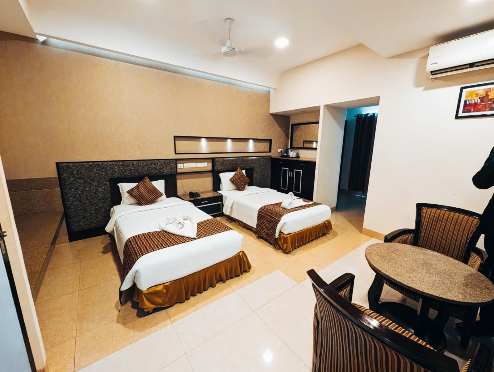 Kelambākkam Hotel Southern Residency מראה חיצוני תמונה